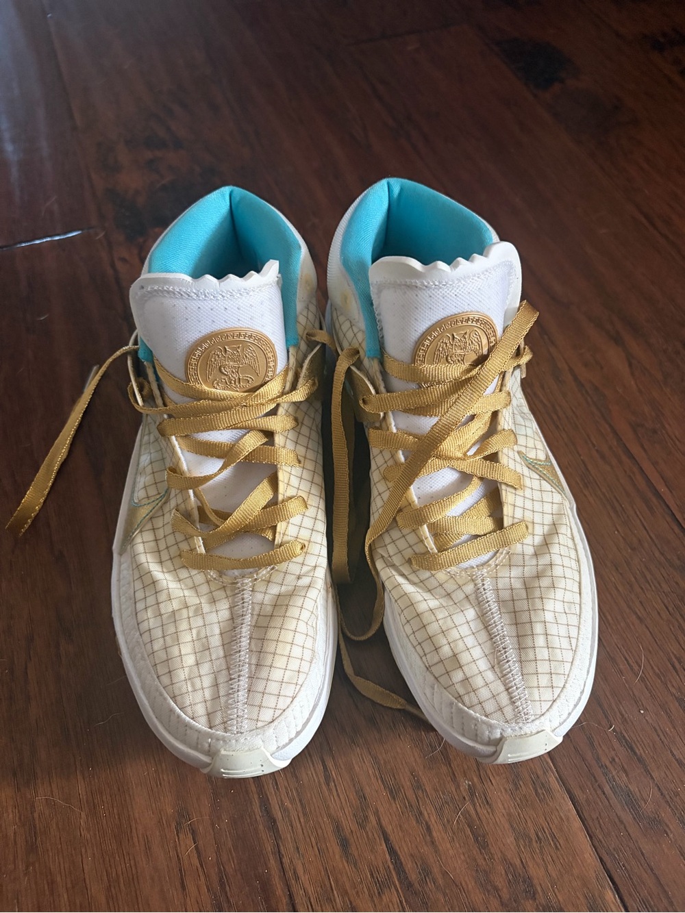 Nike Cream and Gold Lightweight Sneakers with Teal Lining
